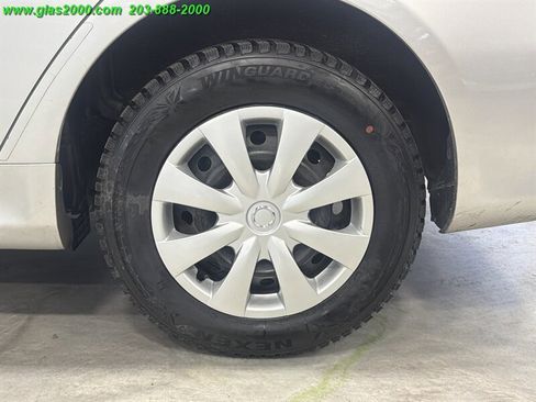 Used 2013 Toyota Corolla L FWD image 10