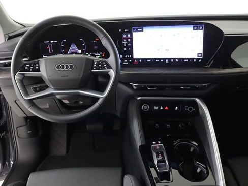 New 2025 Audi Q5 Premium Plus image 21