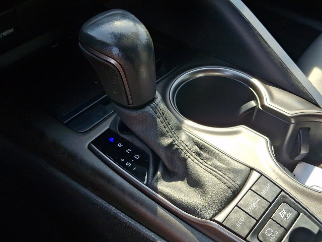 Certified 2022 Toyota Camry SE FWD image 10