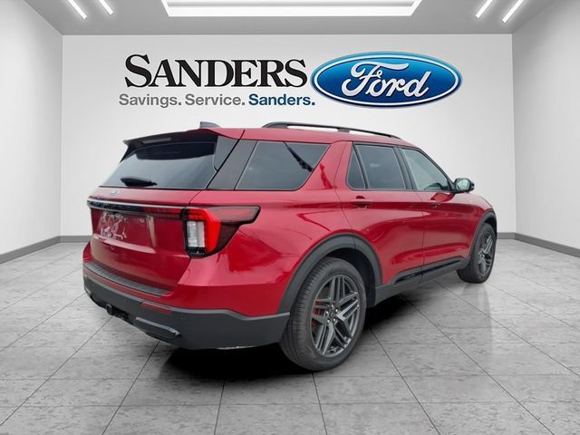 Used 2026 Ford Explorer ST-Line w/ ST-Line Street Pack RWD image 2