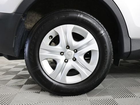 Used 2015 Toyota RAV4 LE AWD/4WD image 7