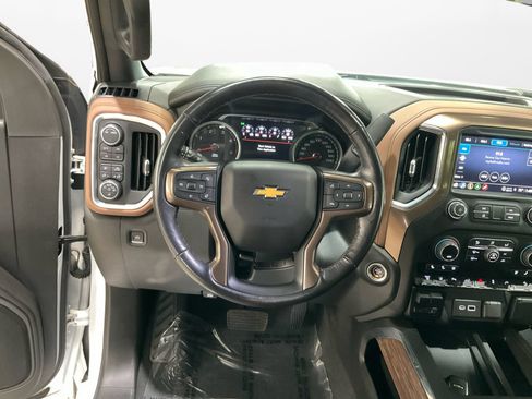 Used 2022 Chevrolet Silverado 3500 High Country w/ Z71 Off-Road Package AWD/4WD image 12