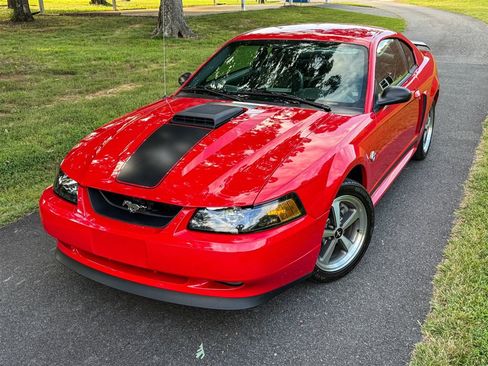 Used 2004 Ford Mustang Mach 1 RWD image 6