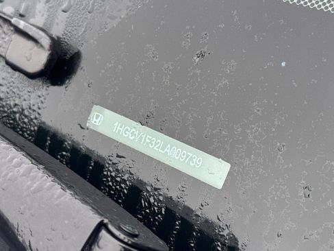 Used 2020 Honda Accord Sport image 2