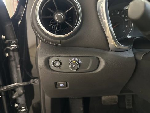 Used 2024 Chevrolet Blazer LT w/ Convenience Package image 19