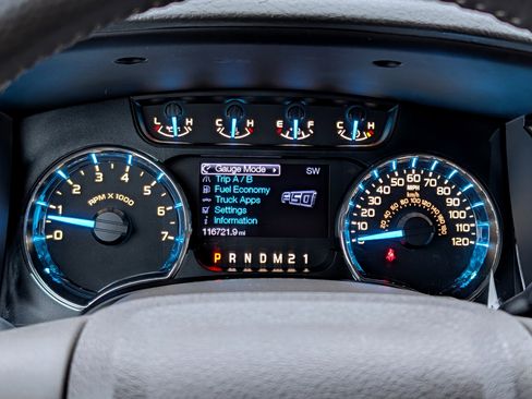 Used 2013 Ford F150 XLT w/ Luxury Equipment Group image 19