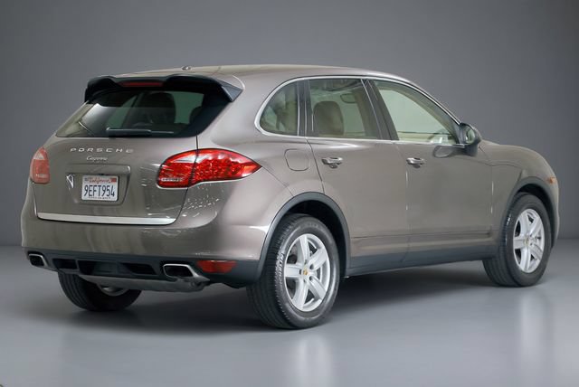 Used 2014 Porsche Cayenne AWD/4WD image 2