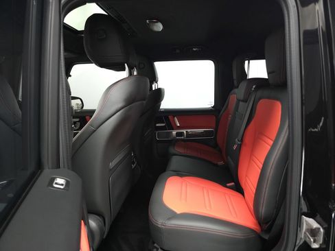 Used 2025 Mercedes-Benz G 580 w/ Manufactur Interior Package image 28
