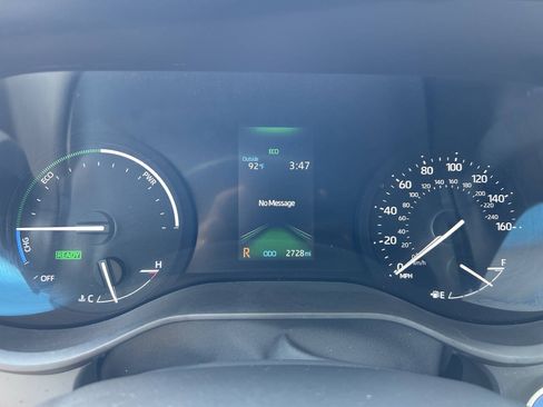 Used 2024 Toyota Sienna LE FWD image 17