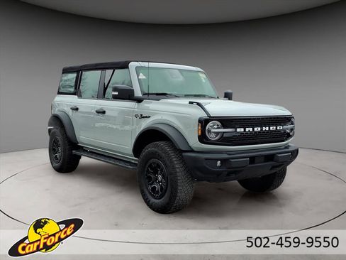 Used 2022 Ford Bronco Wildtrak image 14
