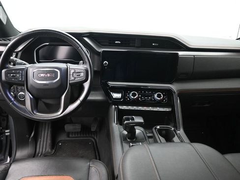 Used 2023 GMC Sierra 1500 AT4 w/ Technology Package image 10
