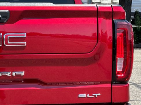 Used 2023 GMC Sierra 1500 SLT w/ SLT Premium Plus Package AWD/4WD image 51