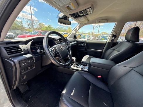 Used 2023 Toyota 4Runner TRD Off-Road Premium w/ Off Road Premium Plus Package AWD/4WD image 18