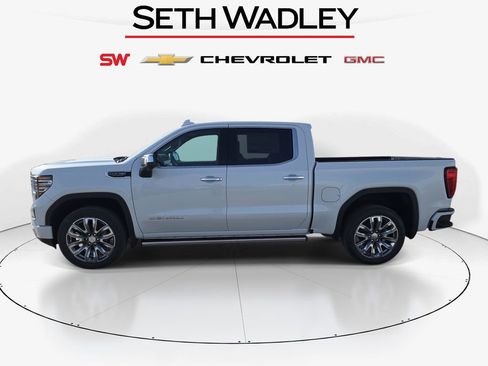 New 2026 GMC Sierra 1500 Denali w/ Denali Reserve Package AWD/4WD image 4
