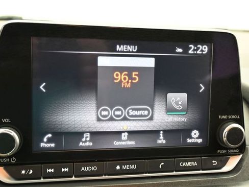 Used 2023 Nissan Rogue SV AWD/4WD image 19