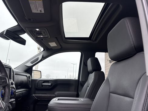 Used 2022 Chevrolet Silverado 1500 LTZ w/ LTZ Premium Package image 29