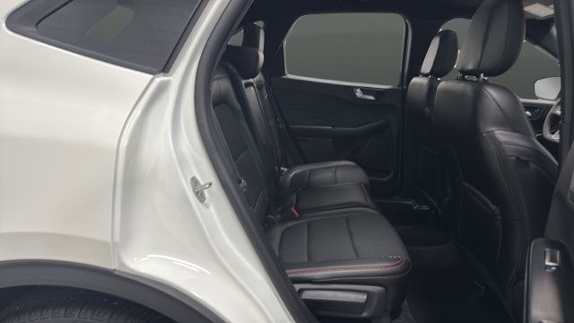 Used 2025 Ford Escape ST-Line w/ Cold Weather Package AWD/4WD image 26