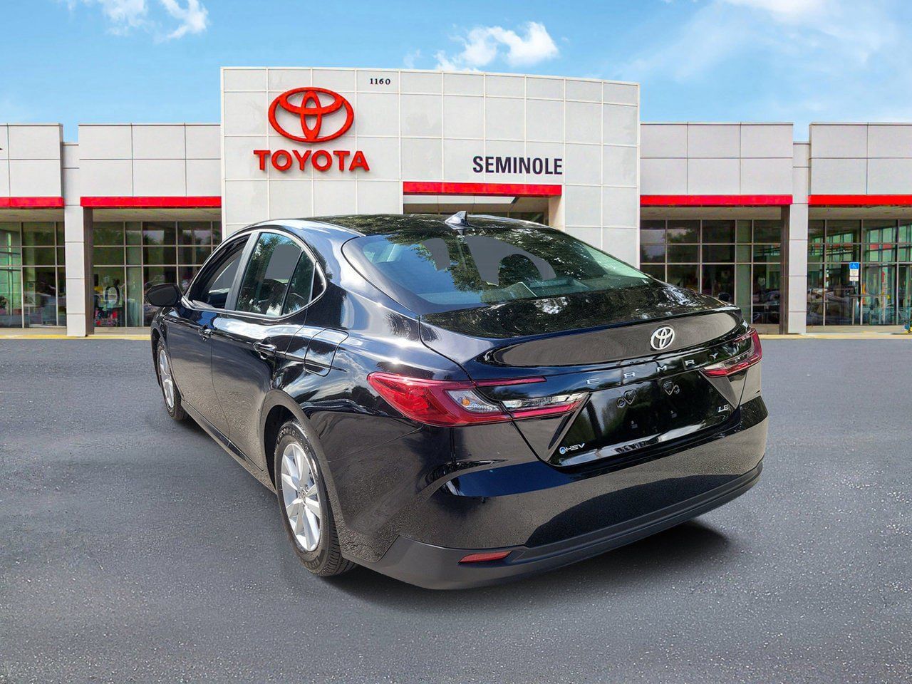 Used 2026 Toyota Camry LE FWD image 4