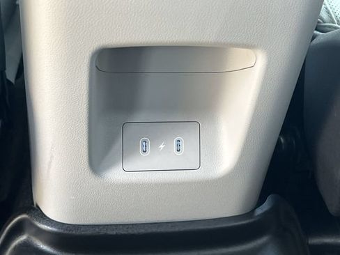 Used 2025 Hyundai Tucson Limited AWD/4WD image 41