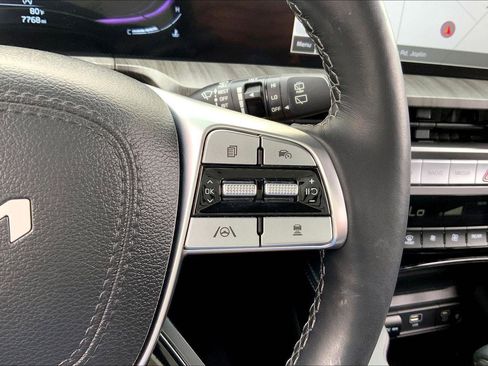 Used 2025 Kia Telluride EX AWD/4WD image 17