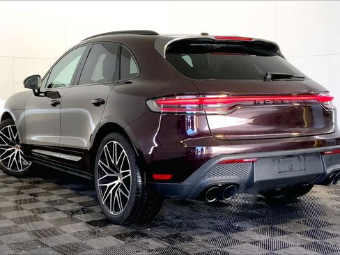 Used 2023 Porsche Macan Turbo image 3