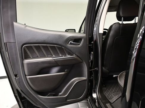 Used 2022 GMC Canyon Denali w/ Denali Black Edition Package image 35