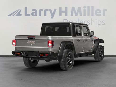 Used 2023 Jeep Gladiator Mojave w/ Cold Weather Group AWD/4WD image 2