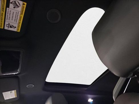 New 2026 Land Rover Range Rover Evoque S image 30