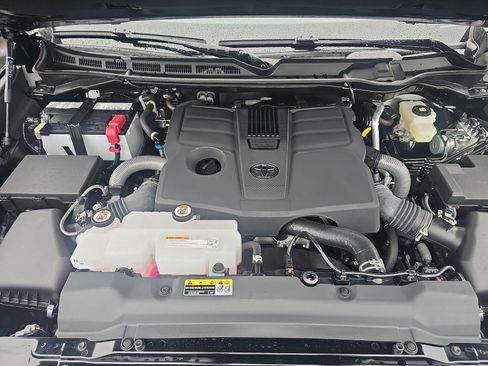 Used 2024 Toyota Tundra SR5 w/ SR5 Premium Package image 29