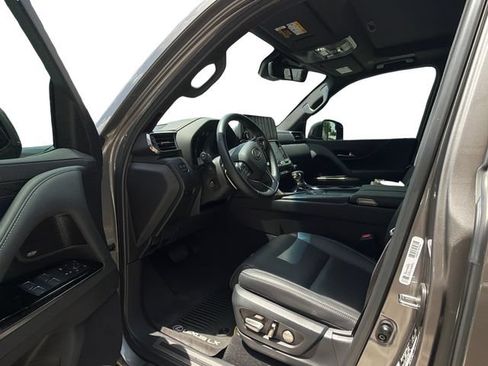 Used 2023 Lexus LX 600 4WD w/ Interior Upgrade Package image 9