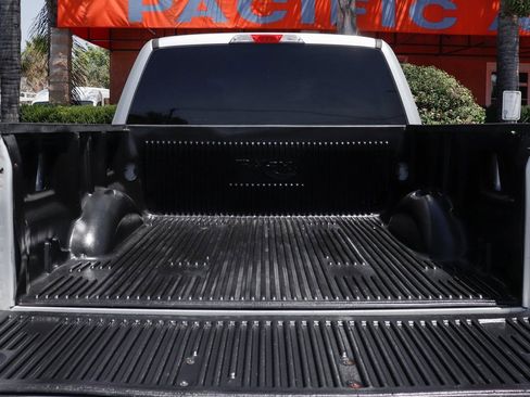 Used 2017 Ford F150 XLT image 9