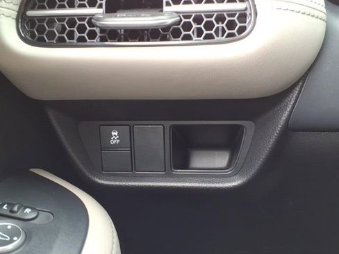 Certified 2024 Honda HR-V EX-L image 24