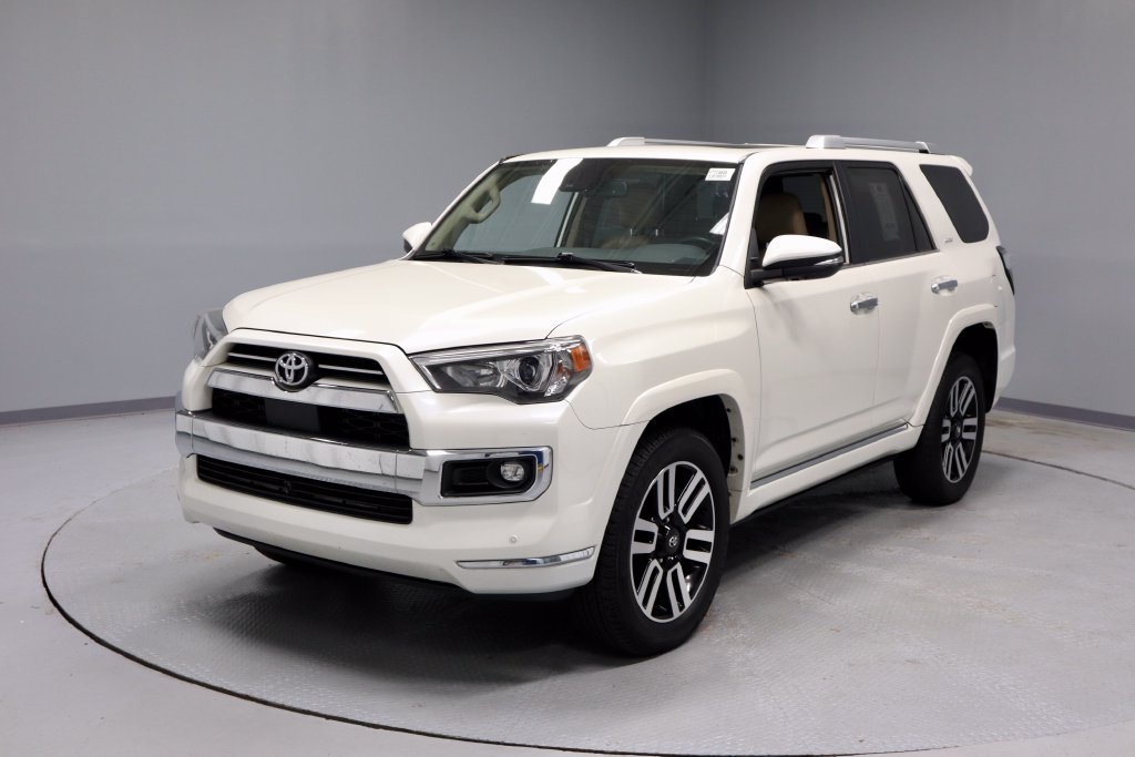 Used 2023 Toyota 4Runner Limited AWD/4WD image 7