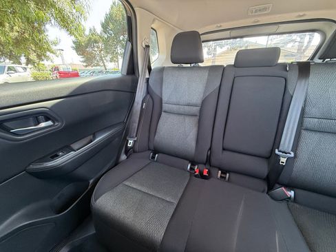 Used 2025 Nissan Rogue SV FWD image 37