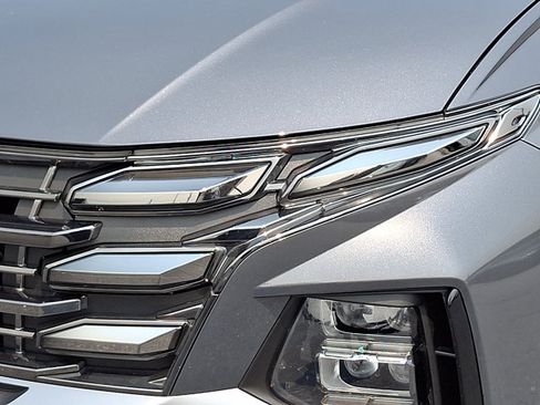 Certified 2026 Hyundai Tucson Limited AWD/4WD image 9
