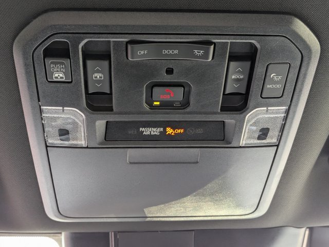 Used 2026 Toyota Tundra Platinum AWD/4WD image 33
