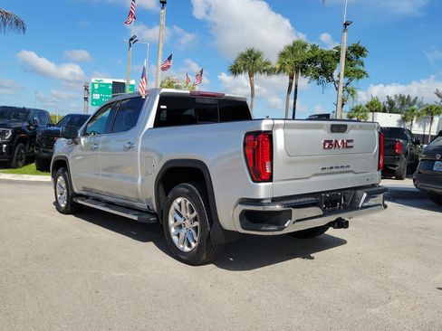 Used 2020 GMC Sierra 1500 SLT w/ SLT Premium Package RWD image 7