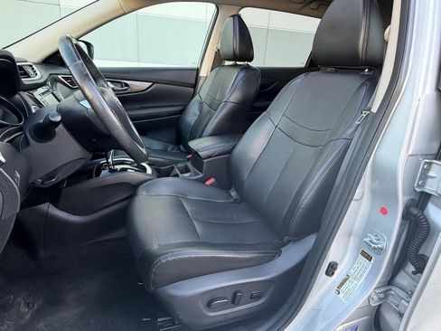 Used 2016 Nissan Rogue SL w/ SL Premium Package image 25