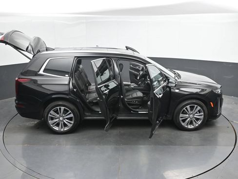 Used 2025 Cadillac XT6 Premium Luxury AWD/4WD image 51