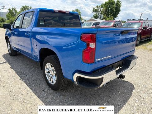 Used 2025 Chevrolet Silverado 1500 LT AWD/4WD image 3