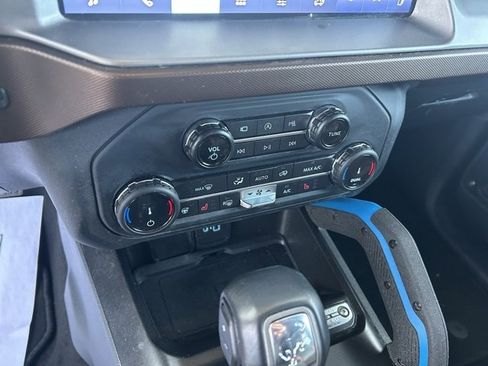 Used 2022 Ford Bronco Outer Banks image 26