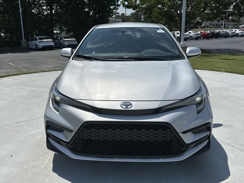 Certified 2026 Toyota Corolla SE FWD image 3