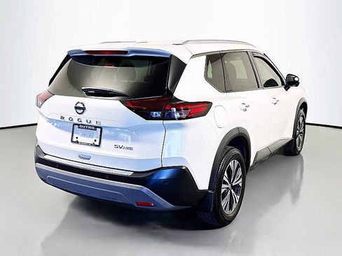 Used 2021 Nissan Rogue SV w/ Premium Package AWD/4WD image 7