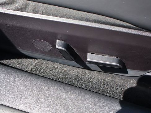 Used 2023 Tesla Model 3 Performance image 33