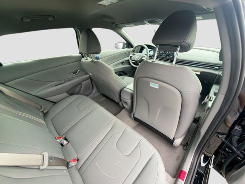 New 2026 Hyundai Elantra Sport FWD image 20