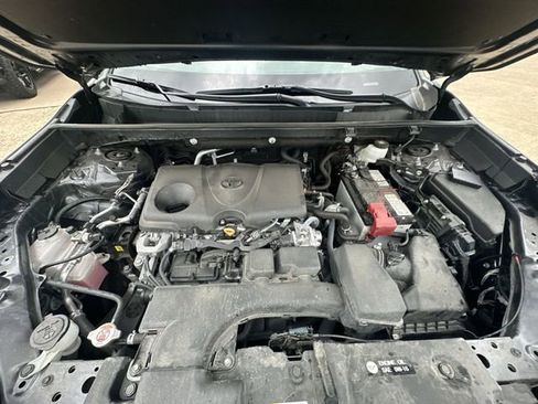Used 2023 Toyota RAV4 LE AWD/4WD image 33