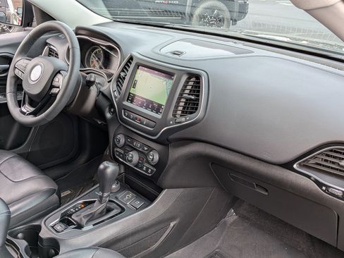 Used 2023 Jeep Cherokee Altitude Lux image 33