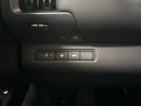 New 2026 Nissan Pathfinder SL AWD/4WD image 32