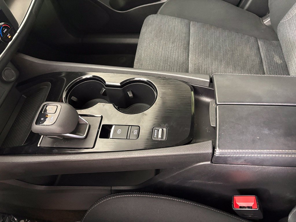 Used 2023 Nissan Rogue SV FWD image 29