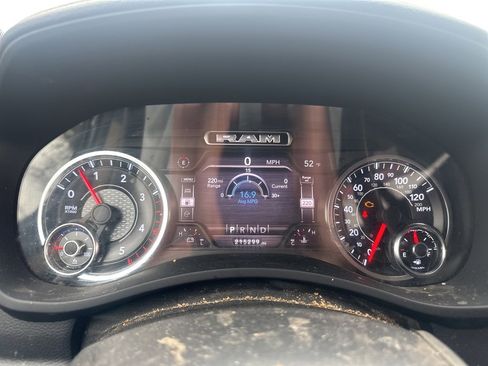 Used 2019 RAM 3500 Laramie image 9